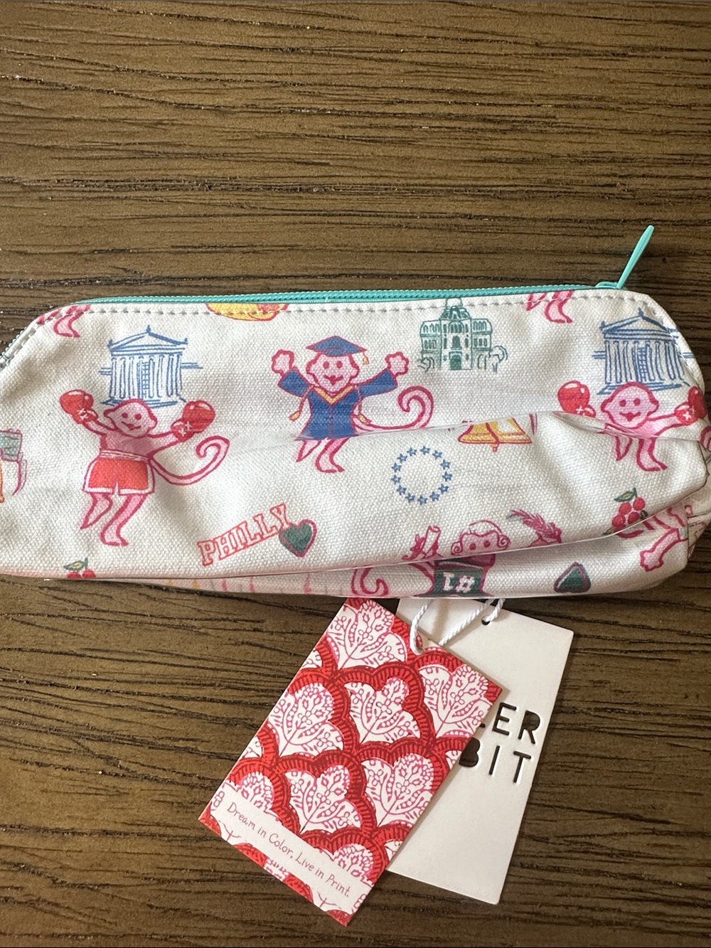 Roller Rabbit Exclusive Philadelphia small Makeup Bag NWT - Picture 3 of 4